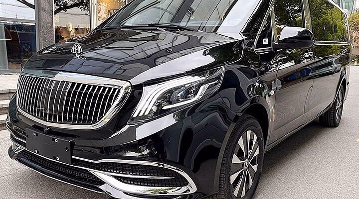 Does eLife transfer offer airport shuttle services?