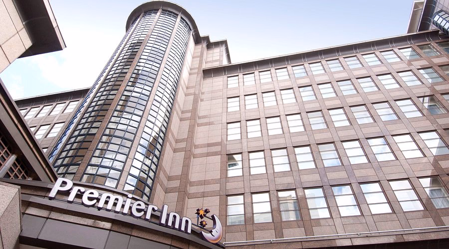 How do I get to Blackfriars?