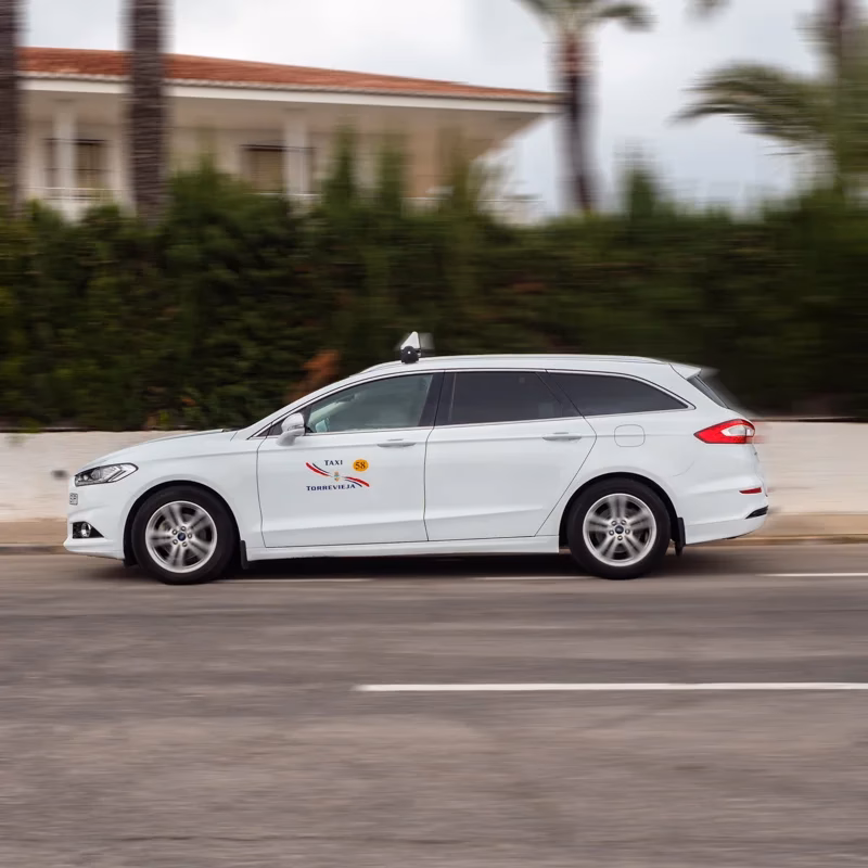 How to get from Torrevieja to Alicante Airport?