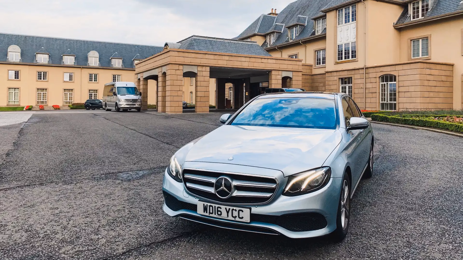 Why should you stay at St Andrews cliff top hotel?