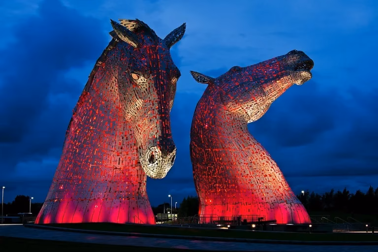 How do I get from Falkirk to the Kelpies?