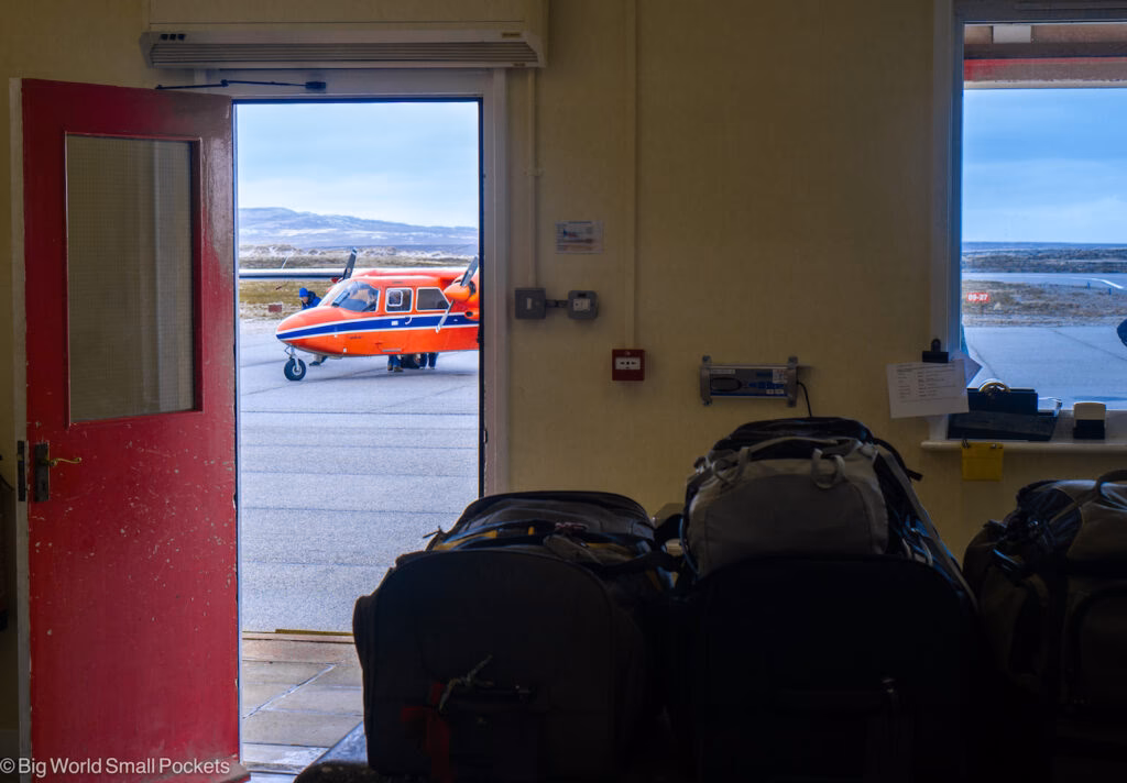 How much baggage can a Pax carry?