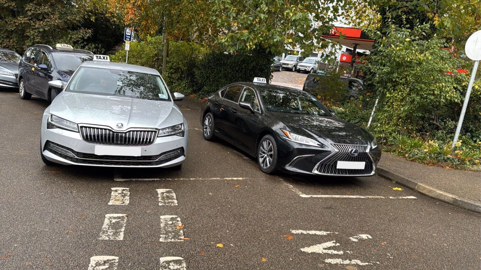 How do I get from Farnham to London Heathrow Airport?