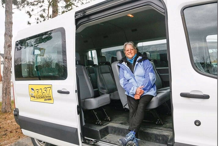 What are people saying about taxis in Conway?