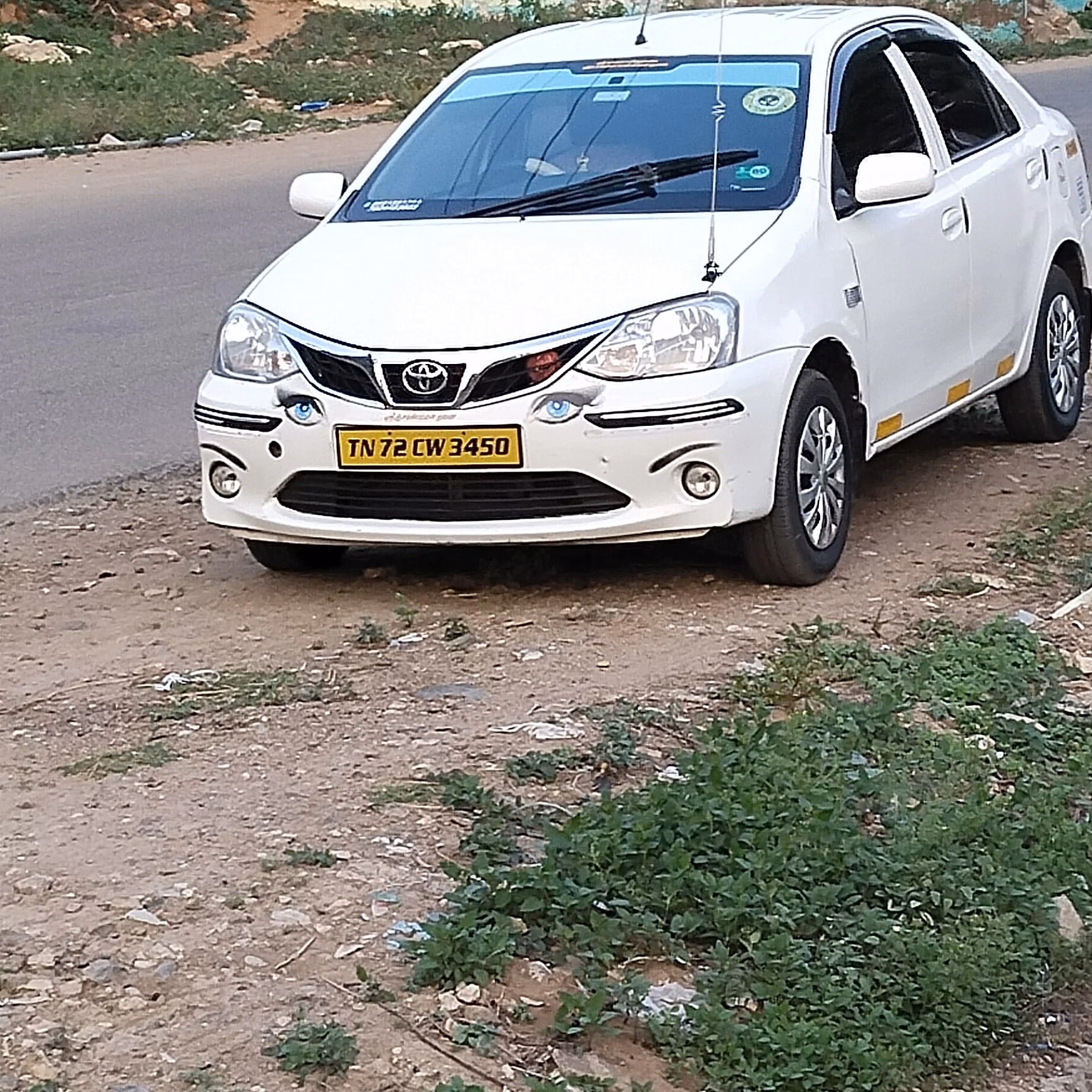 How to hire a cab in Tambaram?