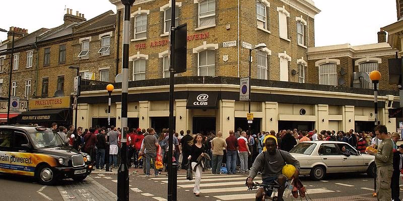 Where can I get a minicab in Finsbury Park N4?