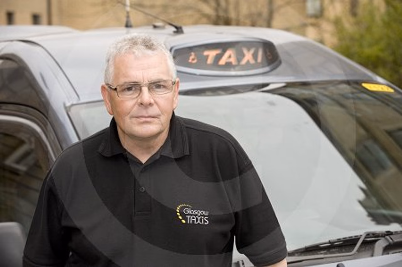 What amenities does Flemings Mayfair offer?