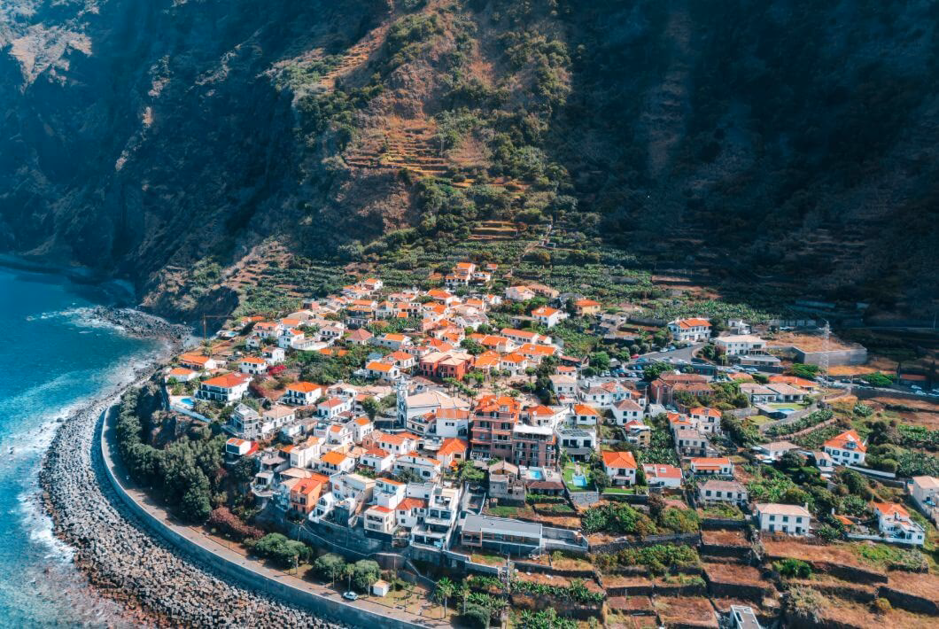 How to get to Funchal?