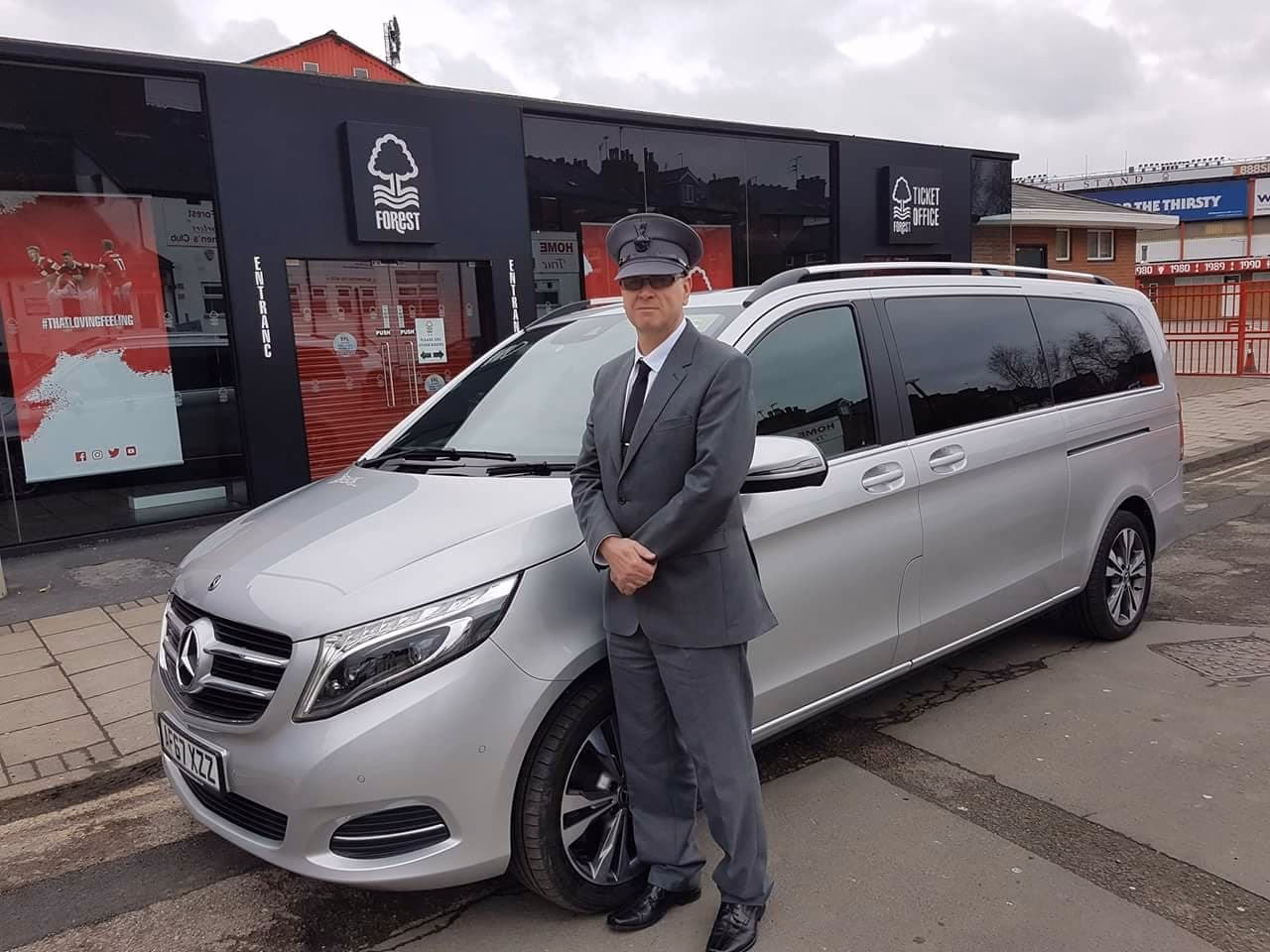 How much does a cab transfer cost from Heathrow to Nottingham?