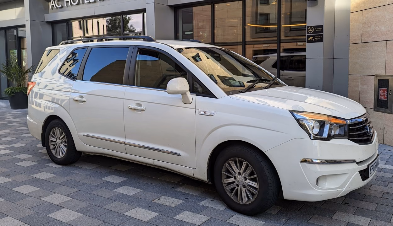 Is there a bus from King Street to Fort Augustus?