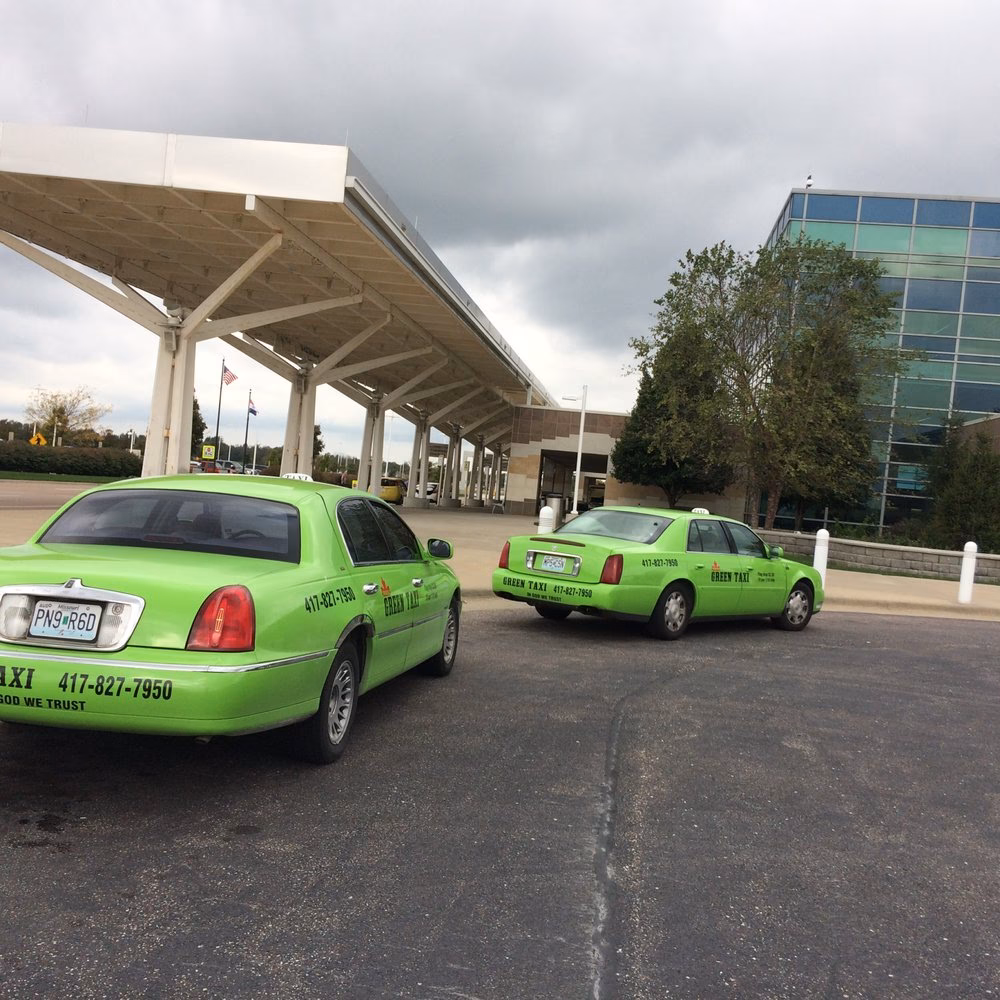 How much is a taxi from St Louis to Fort Leonard Wood?