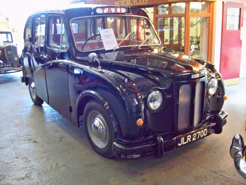 What companies run services between four marks & Winchester station?