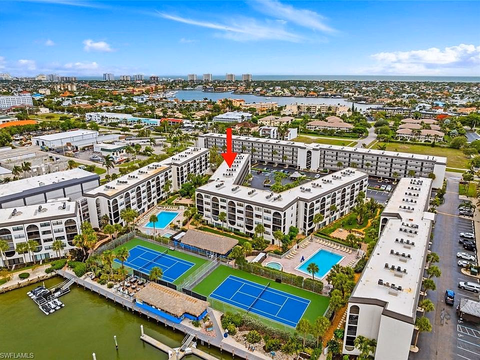 What activities are available on Marco Island?