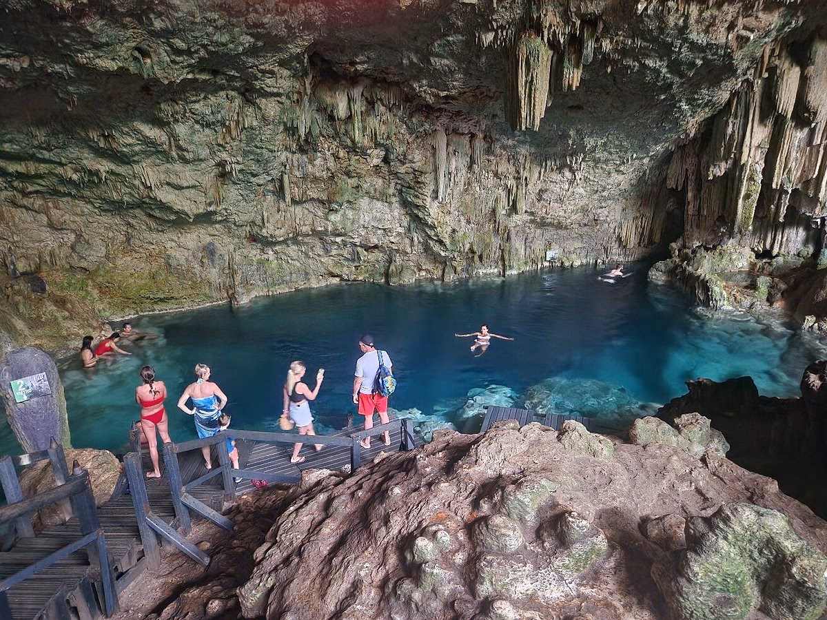 Is Saturn Cave in Varadero worth visiting?