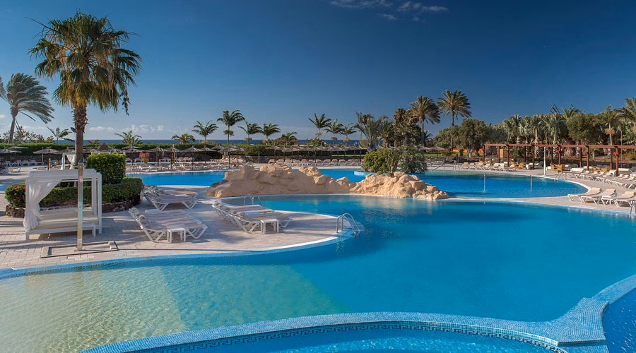 How to get from Fuerteventura Airport to Sheraton Fuste?