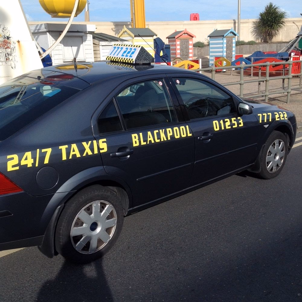 Who are Wyre airport cars?