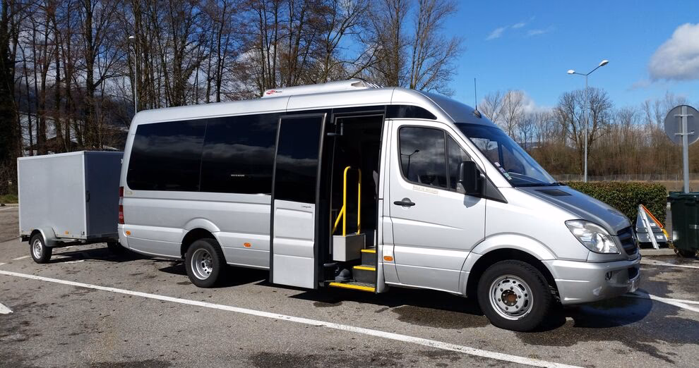 What services does Méribel offer?