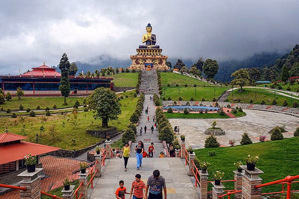 How much is a taxi from Gangtok to Ravangla?