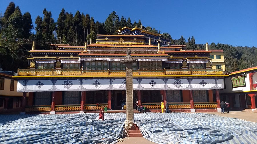 Why is Gangtok a popular destination for Buddhist pilgrimage?