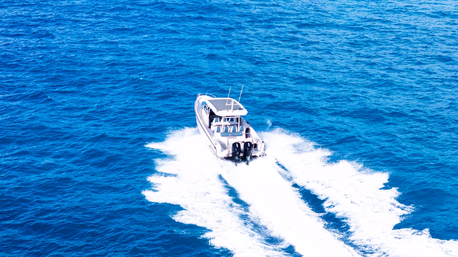 What does a taxi driver do at Peyto?