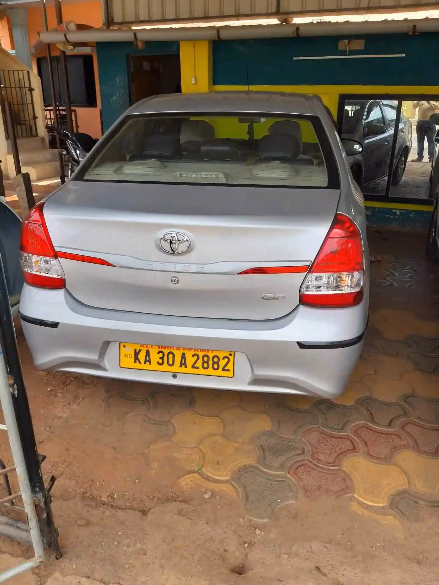 How long does it take to get from Goa to Karwar?