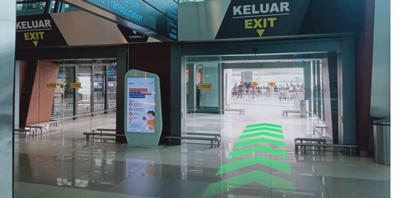 How to get from Soekarno Hatta Airport (CGK) to Kelapa Gading?