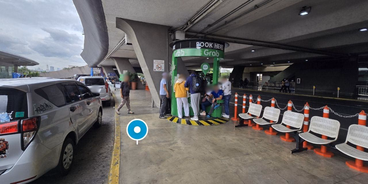 Are there taxis available at 3am in NAIA Terminal 2?