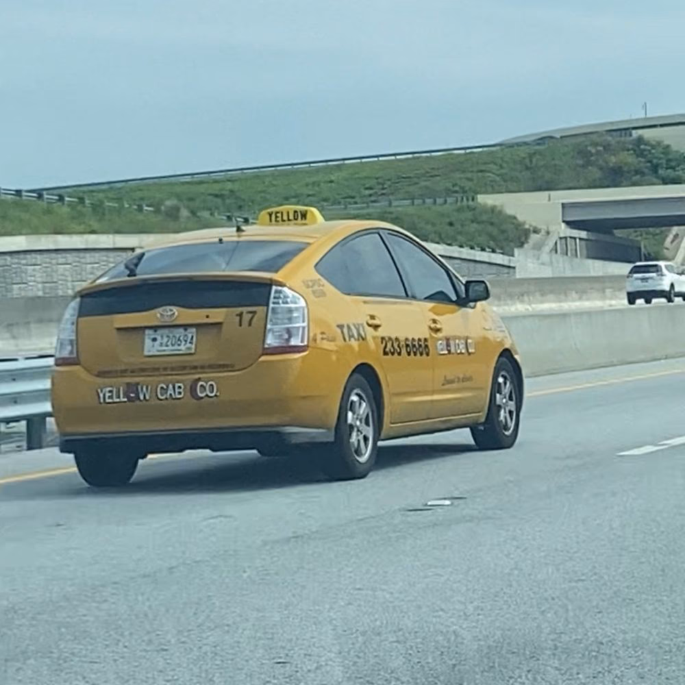 Where can I get a taxi from Greenville / Spartanburg Airport?