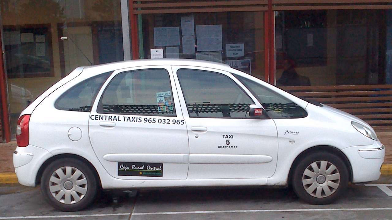 ¿Cuánto cuesta el bus de Madrid a Guardamar?