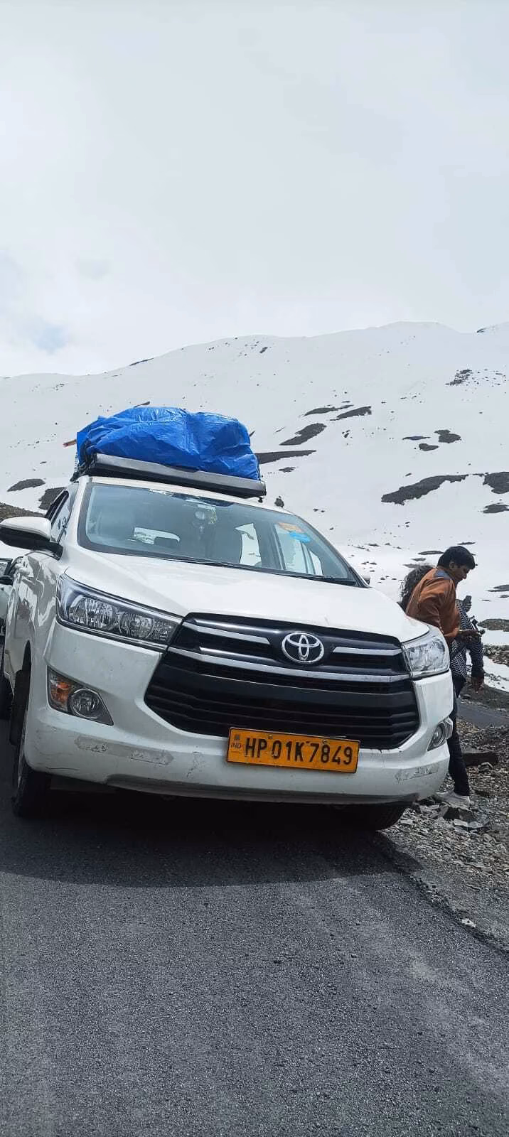 Who is safe ride taxi Dharamshala?