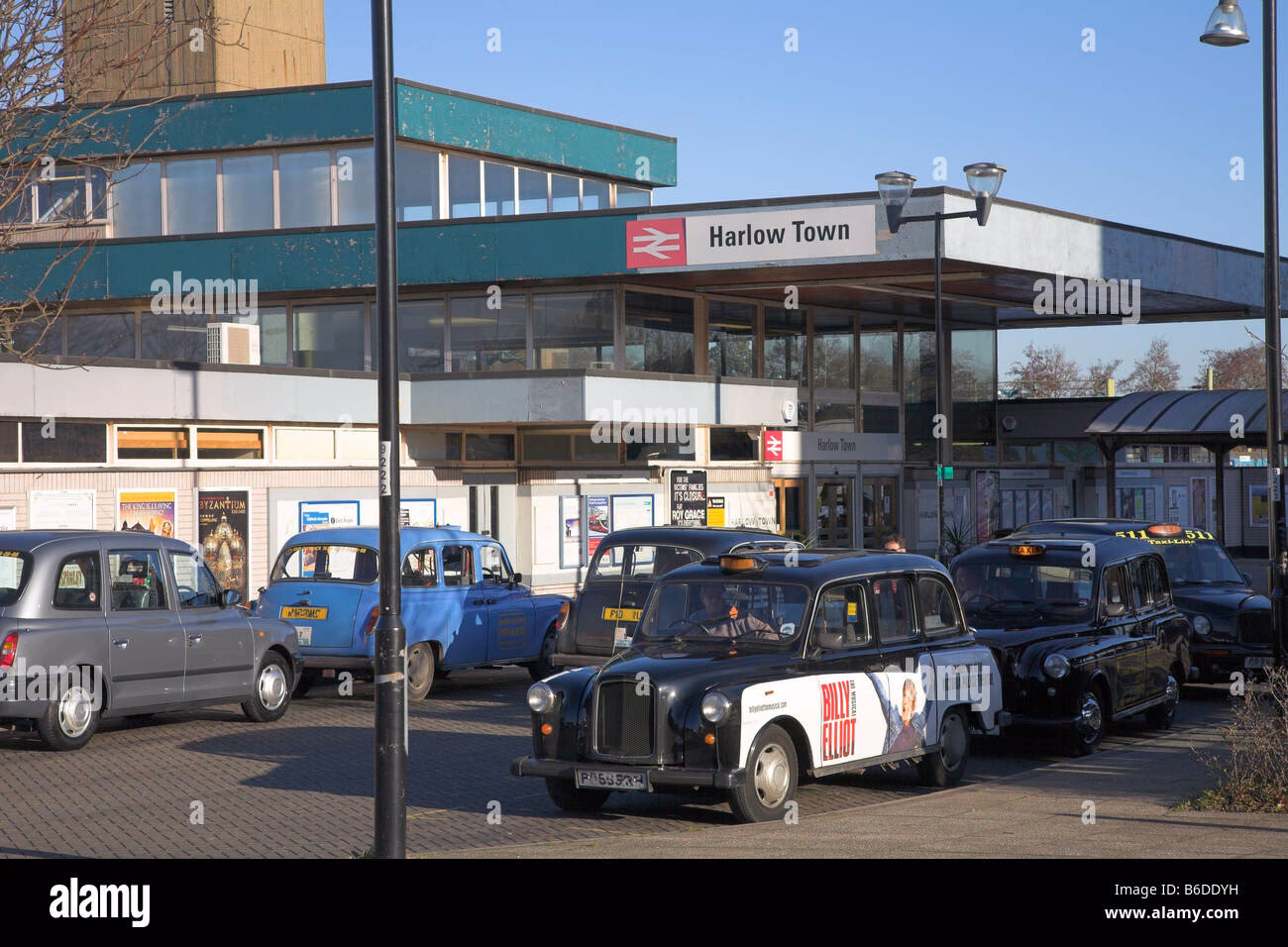How many taxi ranks are there in Harlow?