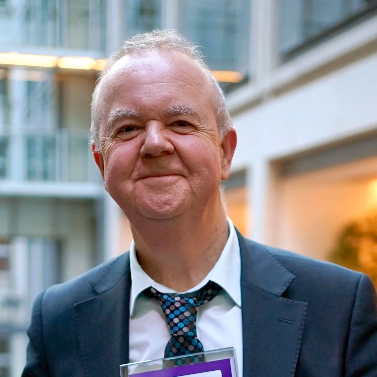 Was a shot fired at Private Eye editor Ian Hislop's taxi?