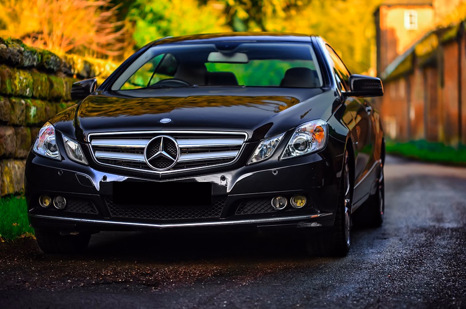 How do I book a taxi in Hertford?