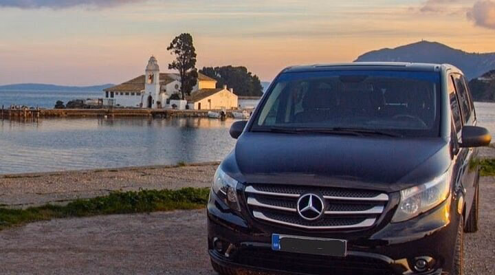 What's a good airport transfer service in Corfu?