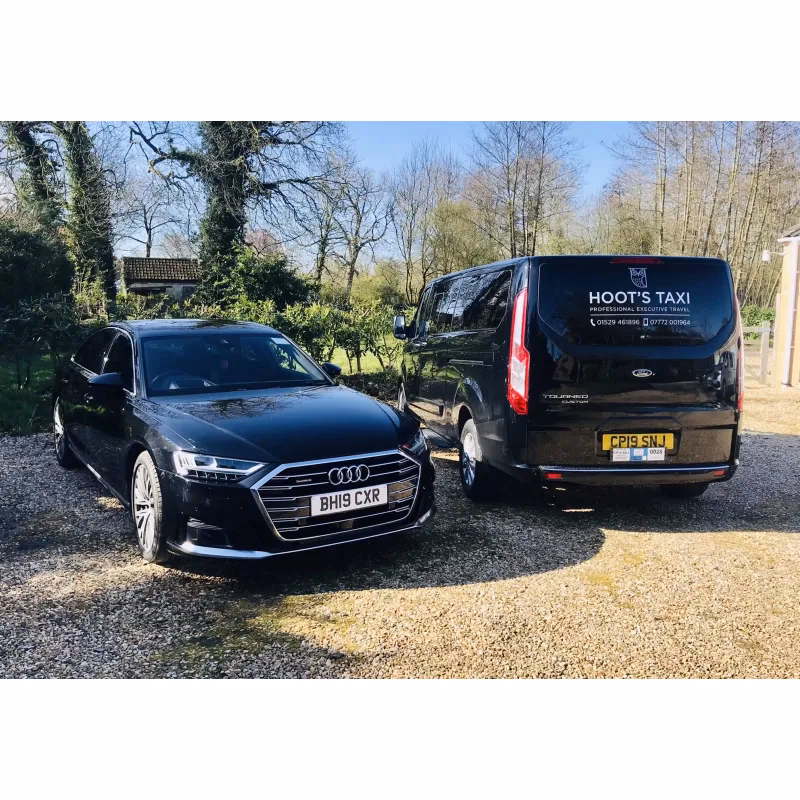 Why should you use Hoot's taxis Ltd Sleaford taxi service?