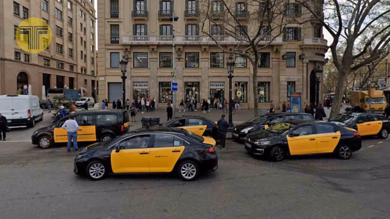 How to get from Las Ramblas to Sagrada Familia?