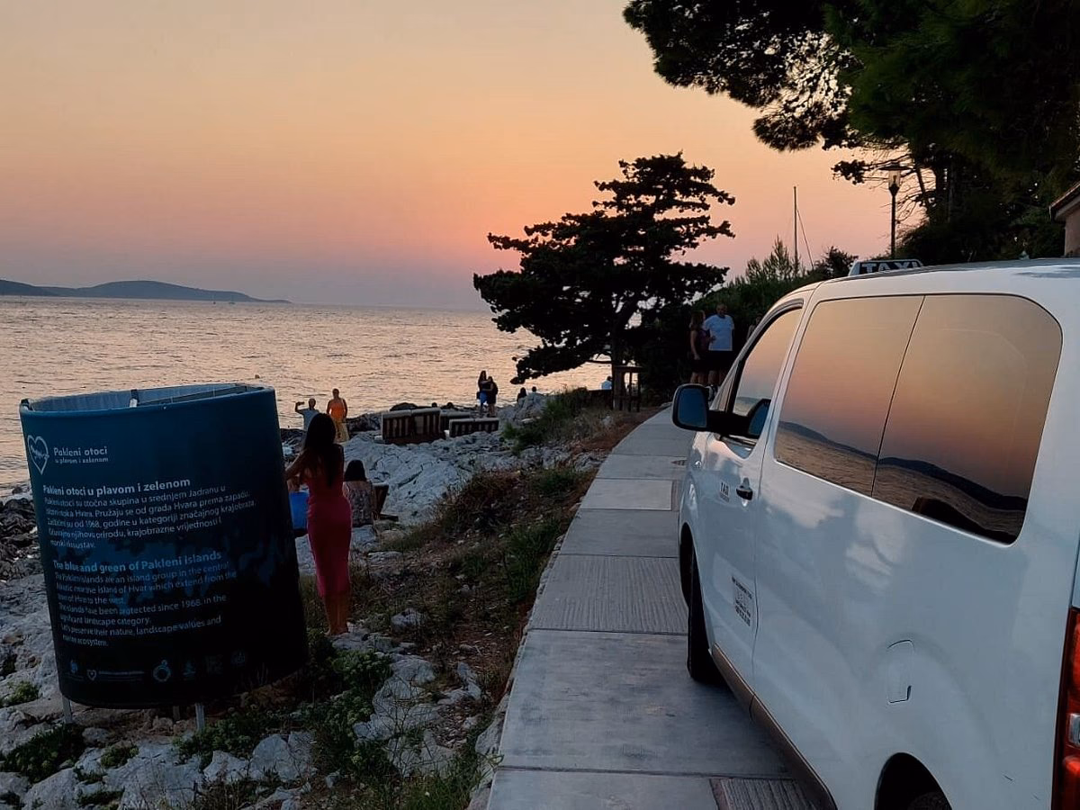 How much does it cost to stay in Hvar?