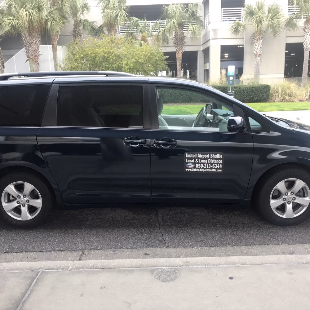 Do you tip a Pensacola taxi driver?