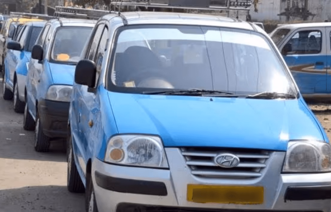 Can I book a taxi in Pune in advance?