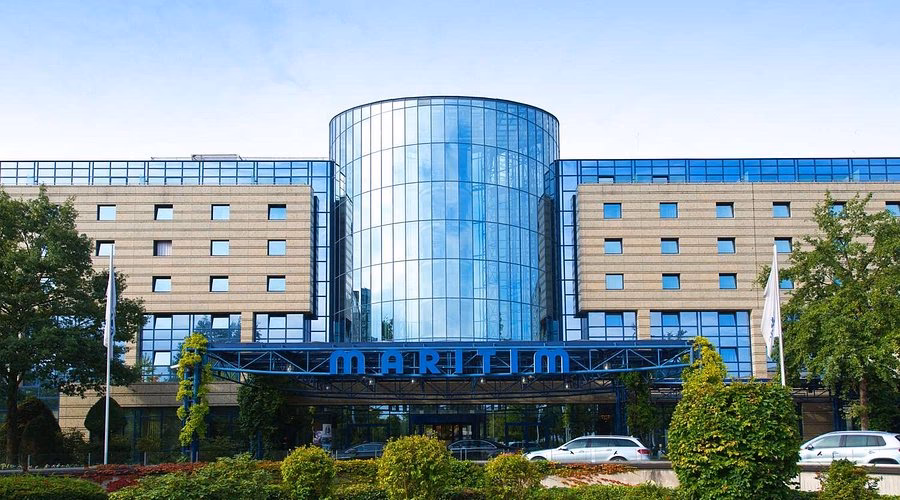 Where is the Maritim Hotel Bonn?