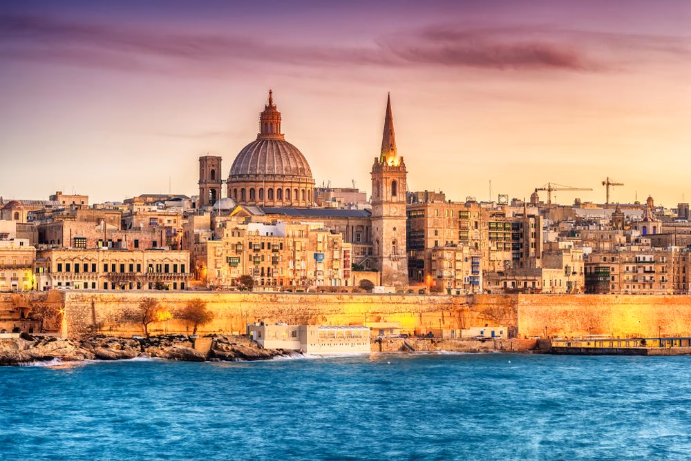 How much is a taxi from Malta Airport to St Julian's?