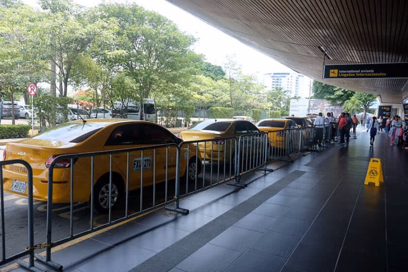 How much does a private transfer cost in Cartagena?