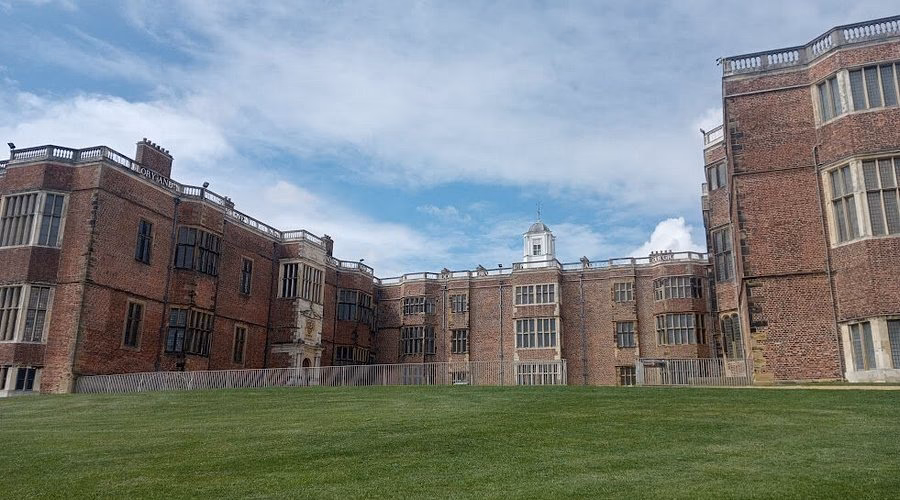 Where can I Park at Temple Newsam?