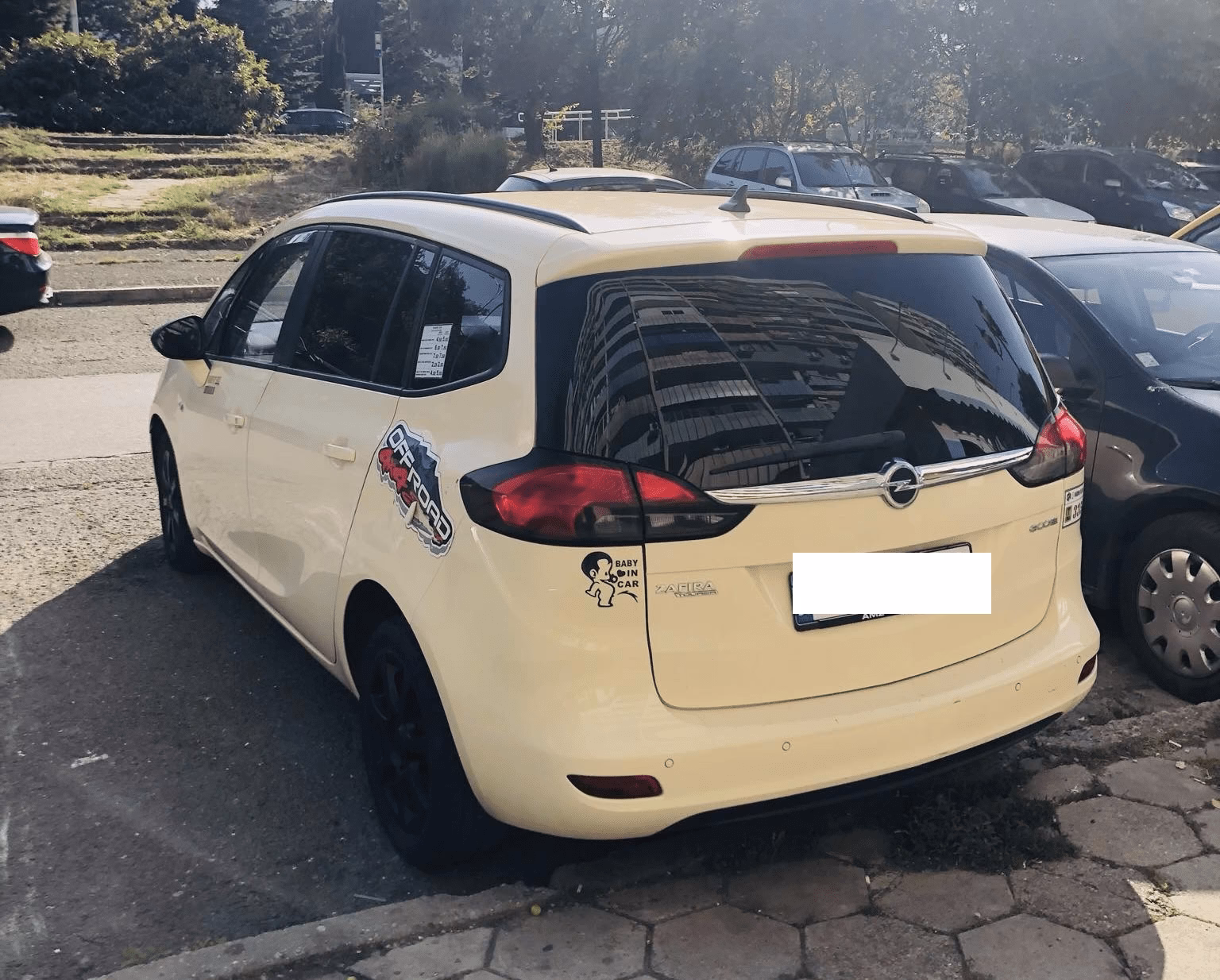 How much is a taxi from Burgas Airport to Sunny Beach?