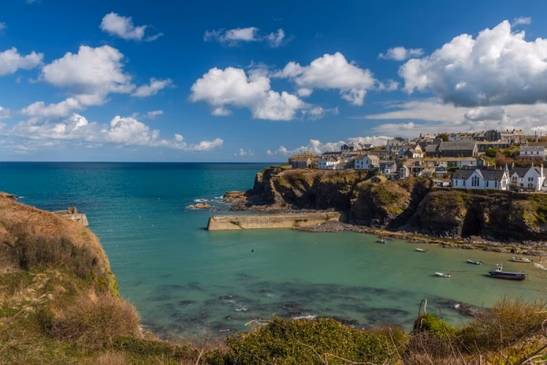 How to get from Truro to Port Isaac?