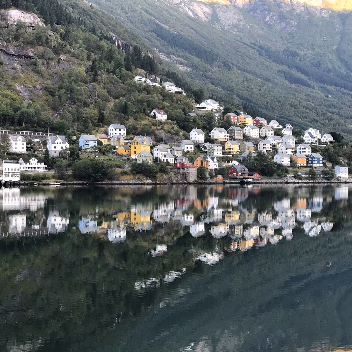 How to get from major cities in Norway to Odda?