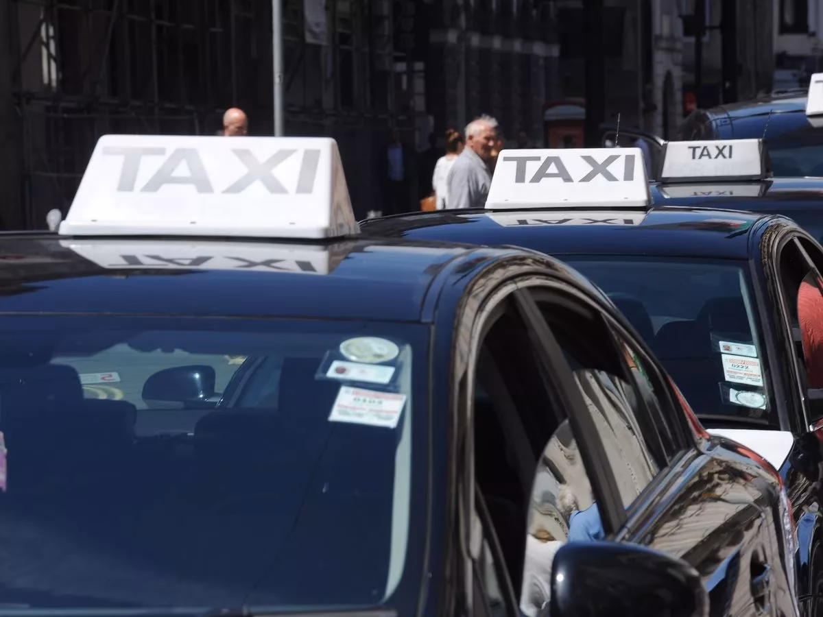 How far is Cardiff from Merthyr Tydfil?