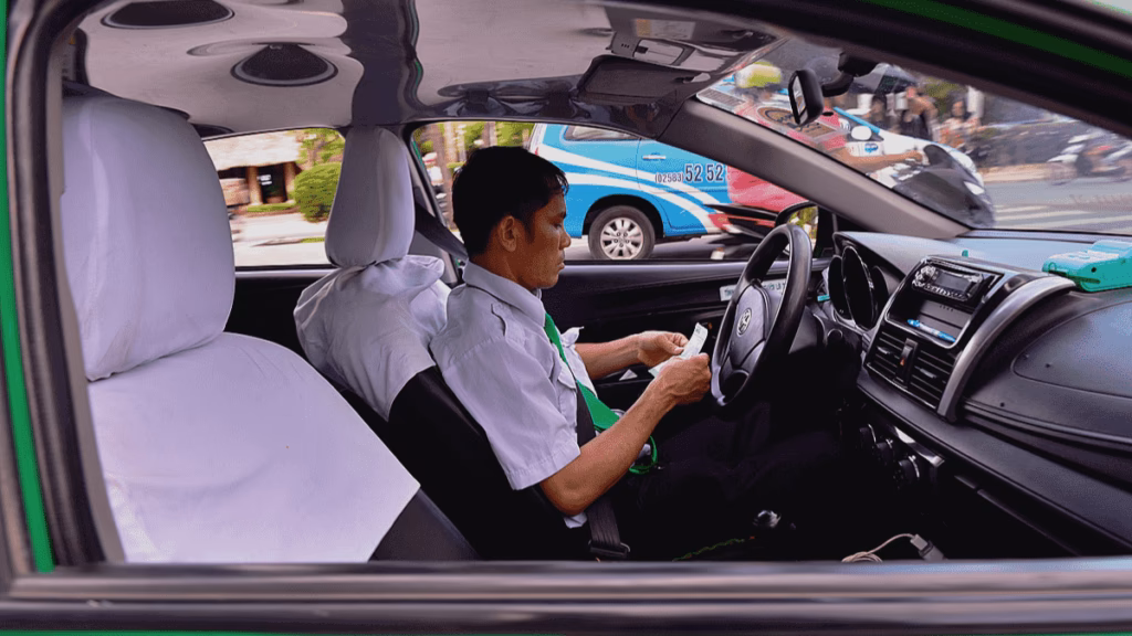 How much does a taxi cost in Vietnam?