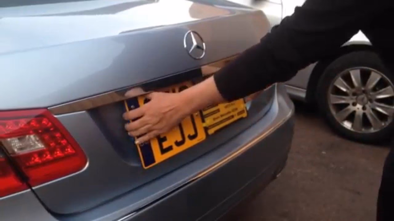 Can I personalise my Number plates?