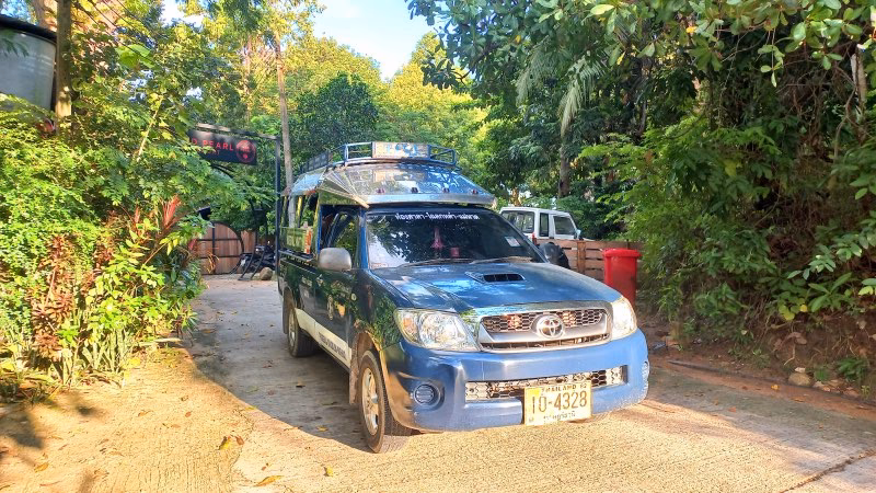 Can you hire a taxi boat in Phangan?